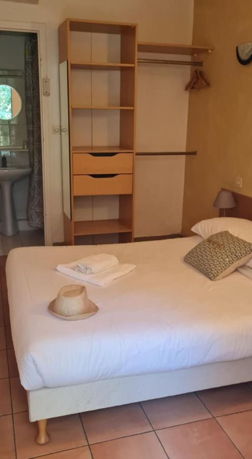 Le Relais Des Lavandins Le Muy Zimmer foto